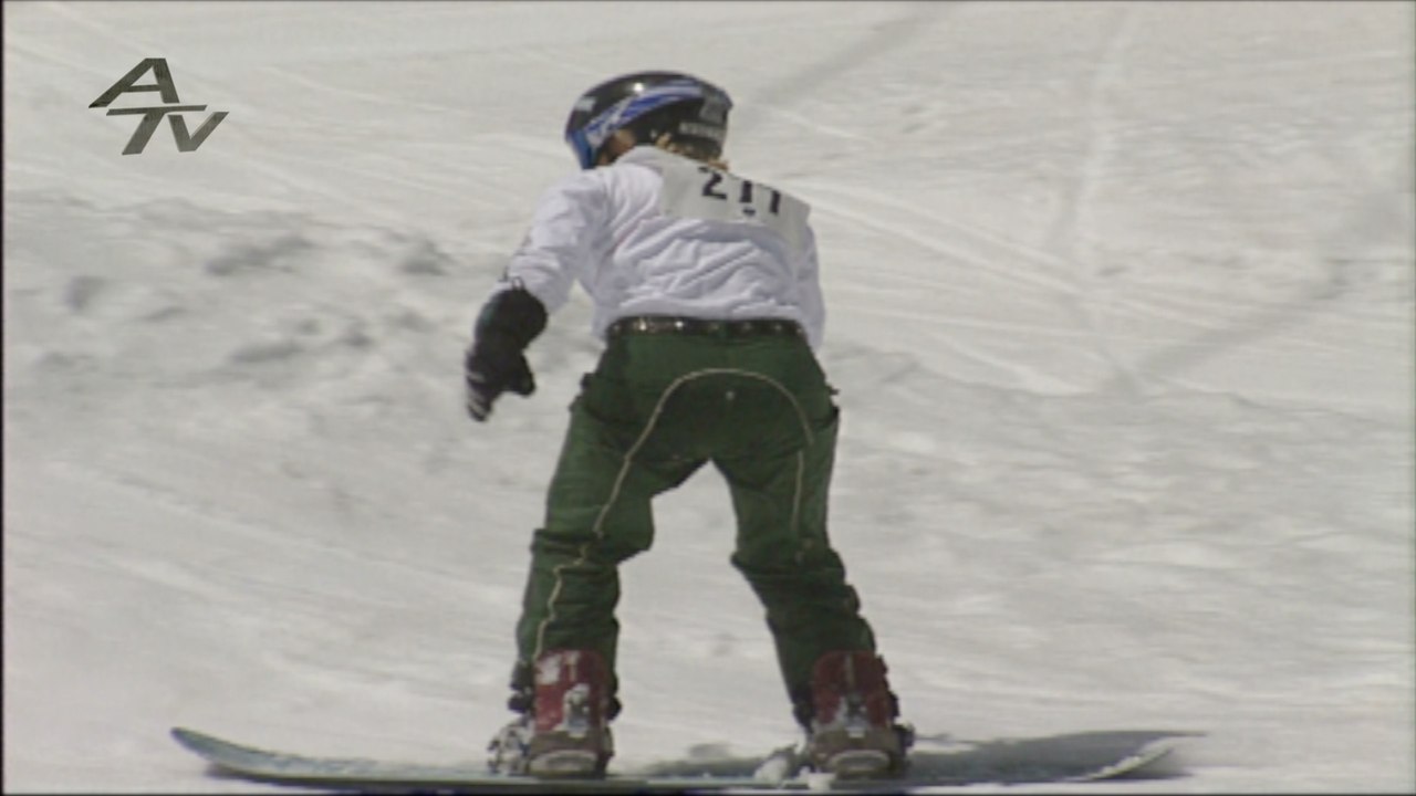The world's slowest Boardercrosser in action.