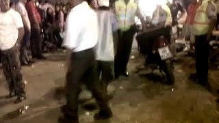 VIDEO VIRAL baile del borracho a los policias en 24 DE MAYO