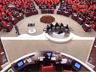 Bakan Güler: Yeni ehliyetler 1 Ocak 2015'ten itibaren dağıtılacak