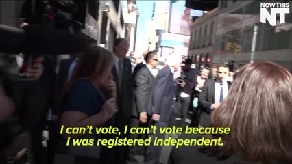 Bernie Finds an Independent Voter On The New York Streets
