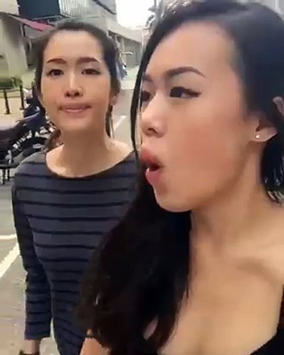 Just a pair of... sirens.    via Instagram  @youtiao666