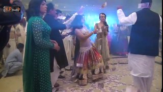 KOMAL MASHUP - WEDDING DANCE PARTY MUJRA 2016