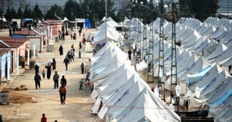 Romano Prodi: Türkiye'nin Elindeki Mülteciler Bir Çeşit Atom Bombası Gibi