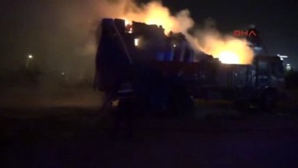 Bursa-50 Metre Arayla 3 Araç Kundaklandı