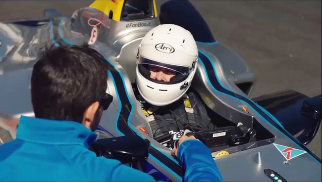 Un défi de dingue, réaliser un backflip par-dessus une formula E lancée à pleine vitesse.