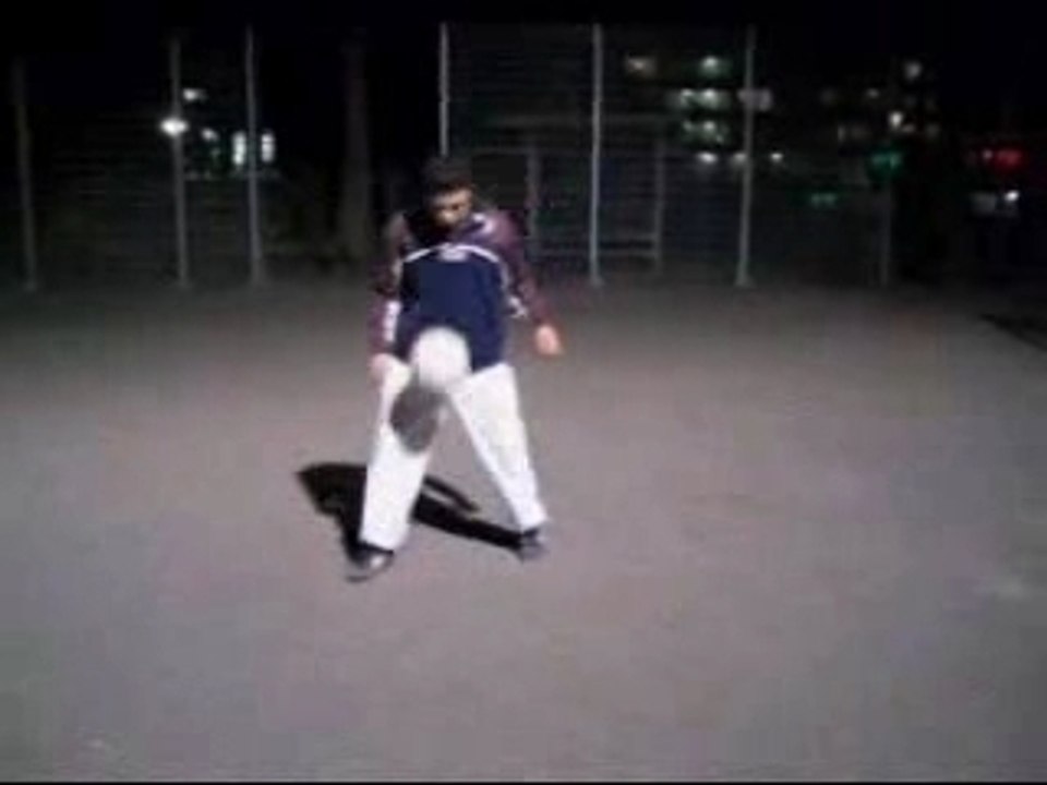 Du foot de rue (c'est du street) trop fort!