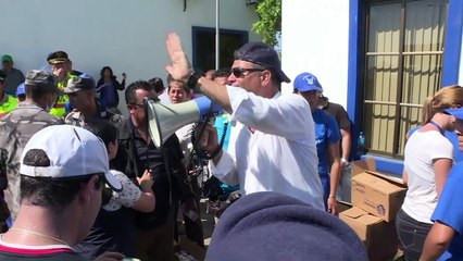 Erdbeben in Ecuador: Helfer geben Hoffnung nicht auf