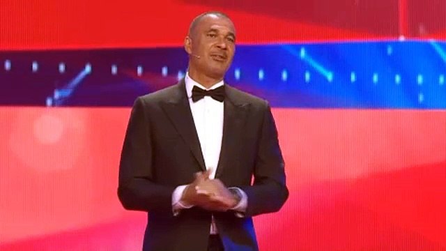 Ruud Gullit gözyaşlarını tutamadı