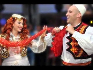 festi sheges  tek rrapi mashkullor live 2016