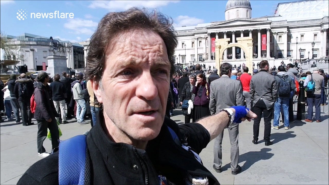 Replica of famous Syrian monument unveiled in London