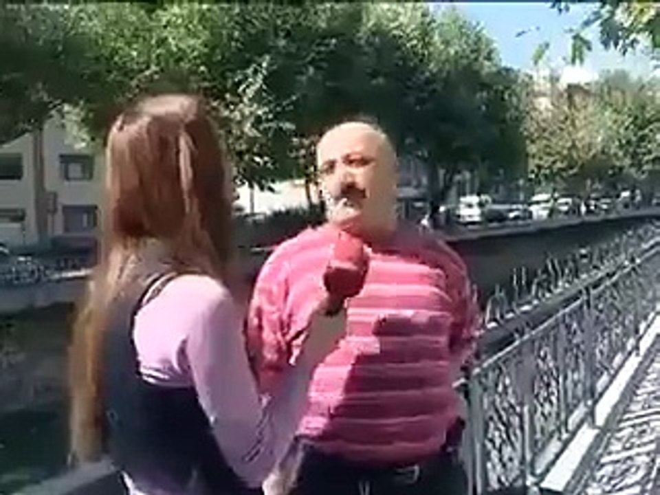 Aşırı sıradan dayı. Siz nerengnin nesingden neoluyosungsiniz