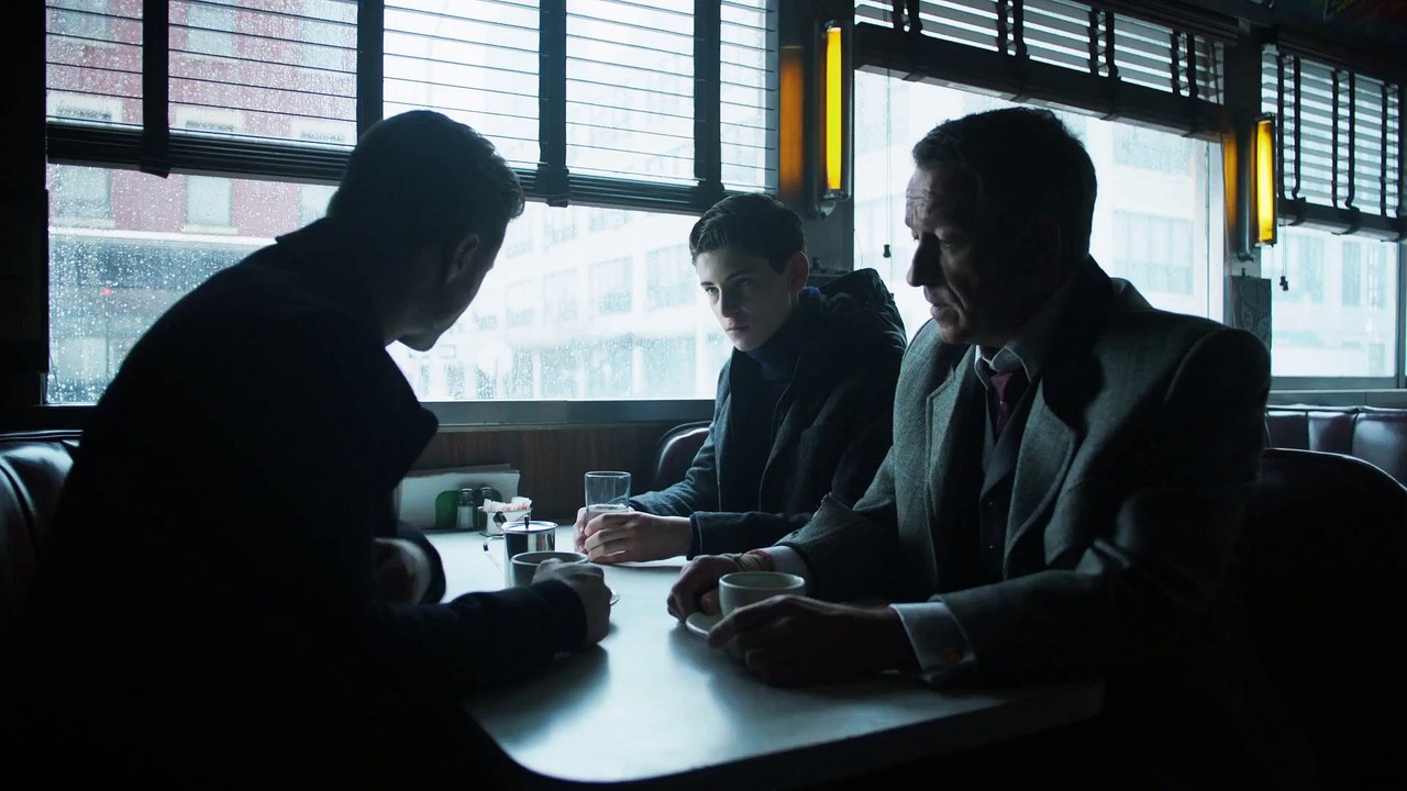 Gotham S02E19 Azrael - Trailer