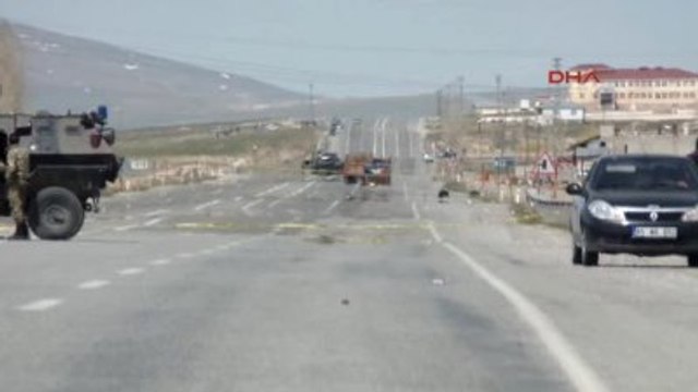 Erciş' Te Bomba Yüklü Kamyonet-Ek