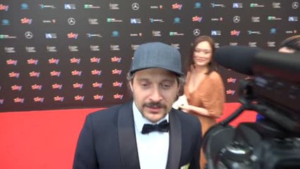 Claudio Santamaria emozionato per Lo chiamavano Jeeg Robot, David di Donatello