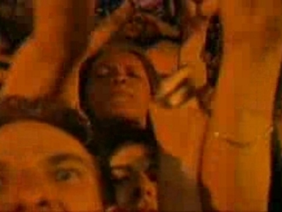 Avril Lavigne - Fuel (Metallica MTVicon)