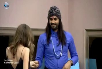 20 Nisan Kısmetse Olur Adnan Hintli Kıyafeti girip Hintli Dansı