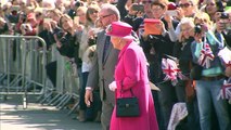 Queen opens bandstand close to Windsor Castle