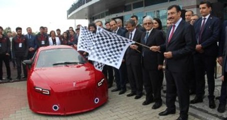 Bakan Tüfenkci, Üniversite Öğrencilerinin Ürettiği Elektrikli Otomobili Test Etti