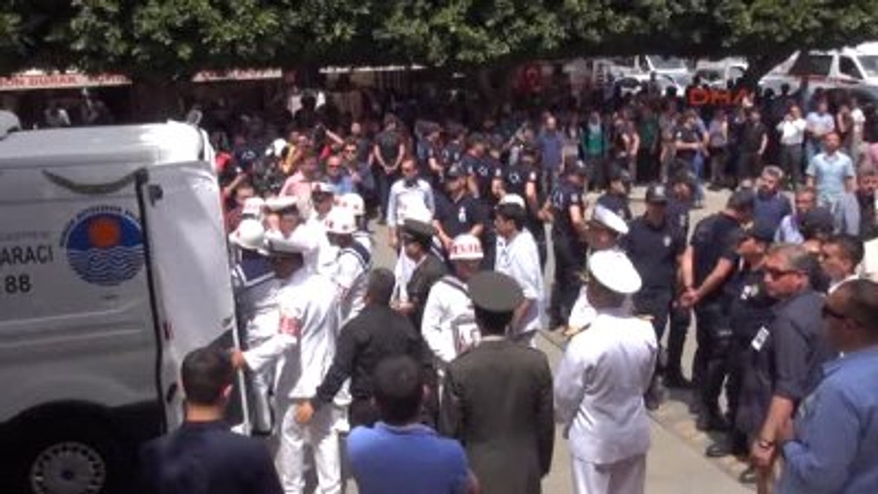 Mersin - Şırnak'ta Şehit Olan Astsubay Murat Erdi Eker, Mersin'de Son Yolculuğuna Uğurlandı