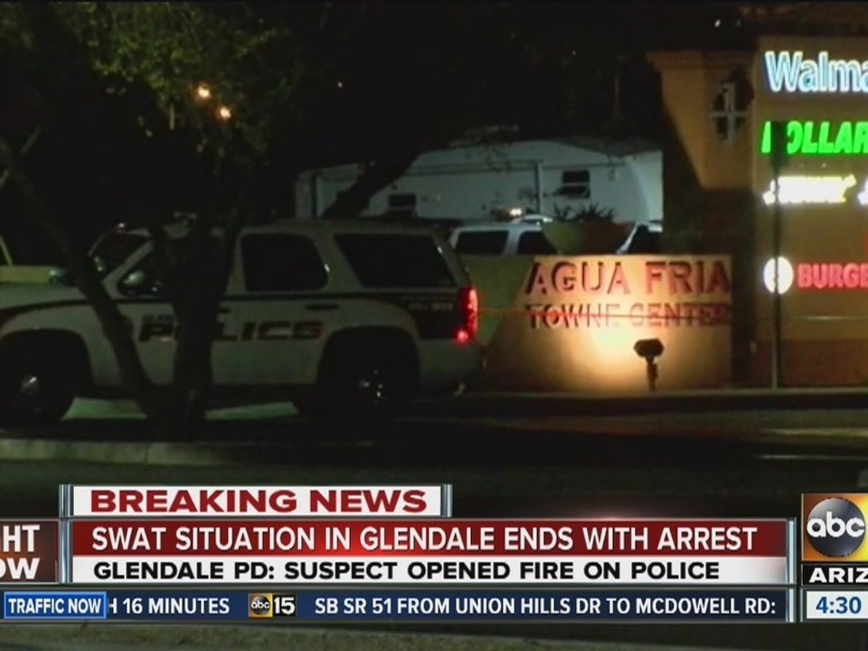 Man arrested after shooting at Glendale officers