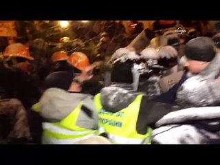 Ukrayna'da hükümetin verdiği süre doldu; gerilim yüksek