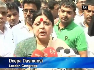 Kolkata Flyover collapse Deepa Dasmunshi Visits Tragedy Site