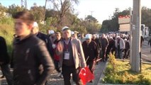 Çanakkale Şehitliği Ziyareti Sırasında Duygu Dolu Anlar