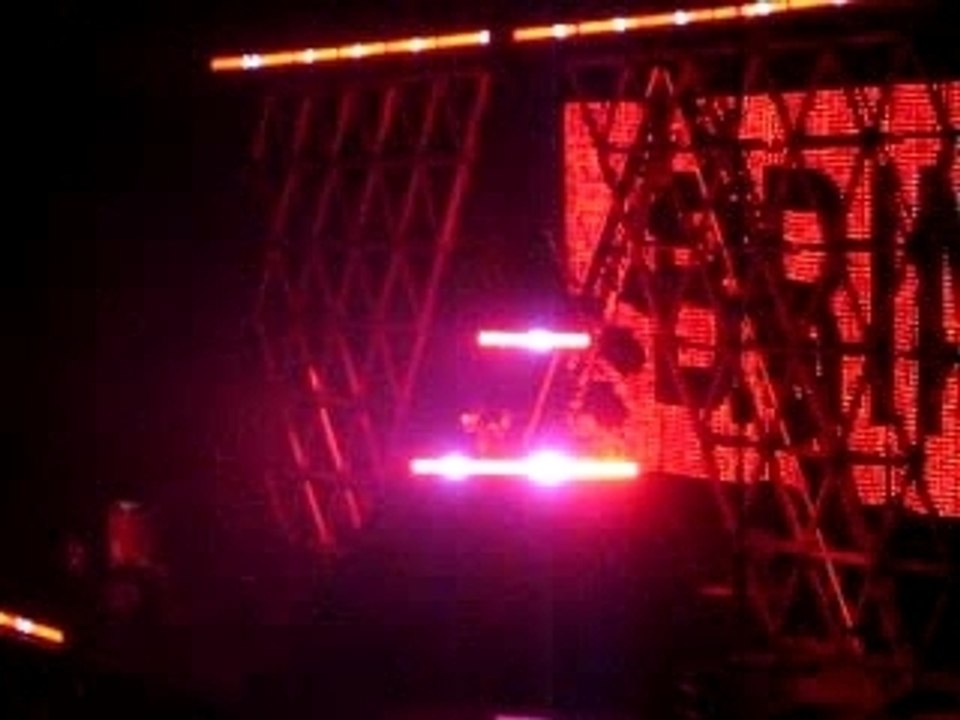 Daft Punk Alive 07 @ Bercy