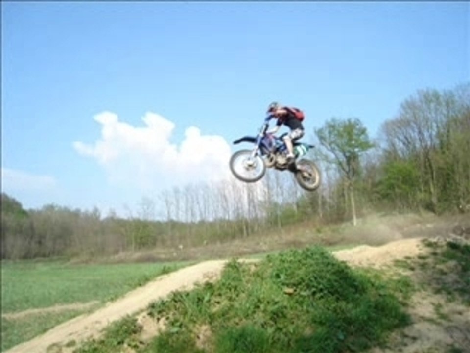 show dirt bike