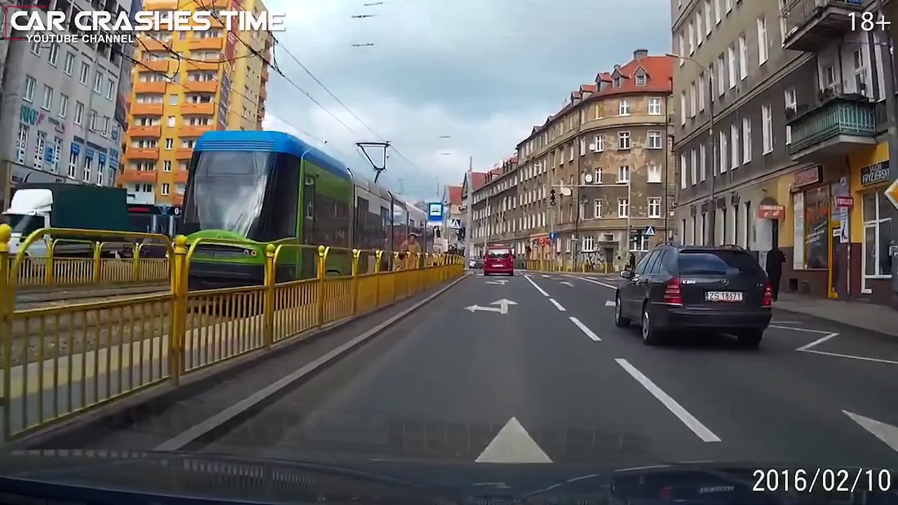 Dashcam Accidents Compilation - January 2016 - Episode 105 HD