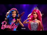 Barbie® Poupées et château spectacle Rock et Royales _ Barbie (480p)