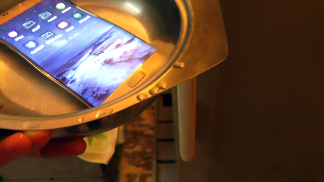 Samsung Galaxy S7 Edge FROZEN IN ICE - Will it survive_ (4K)