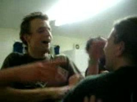 je te tiens tu me tiens on se tiens..