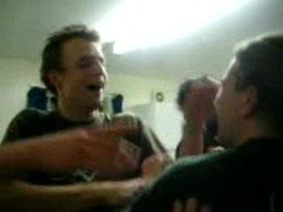 je te tiens tu me tiens on se tiens..