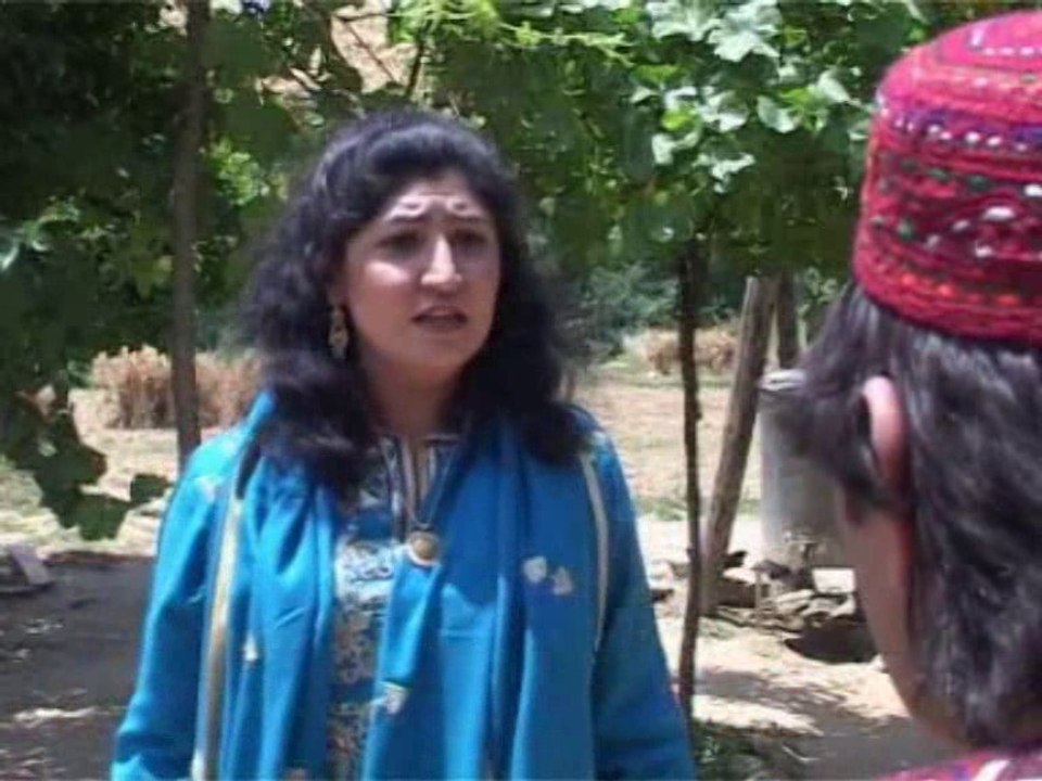 Zalim Biwi - A very funny clip from Hindko Drama - Jin Da Puttar
