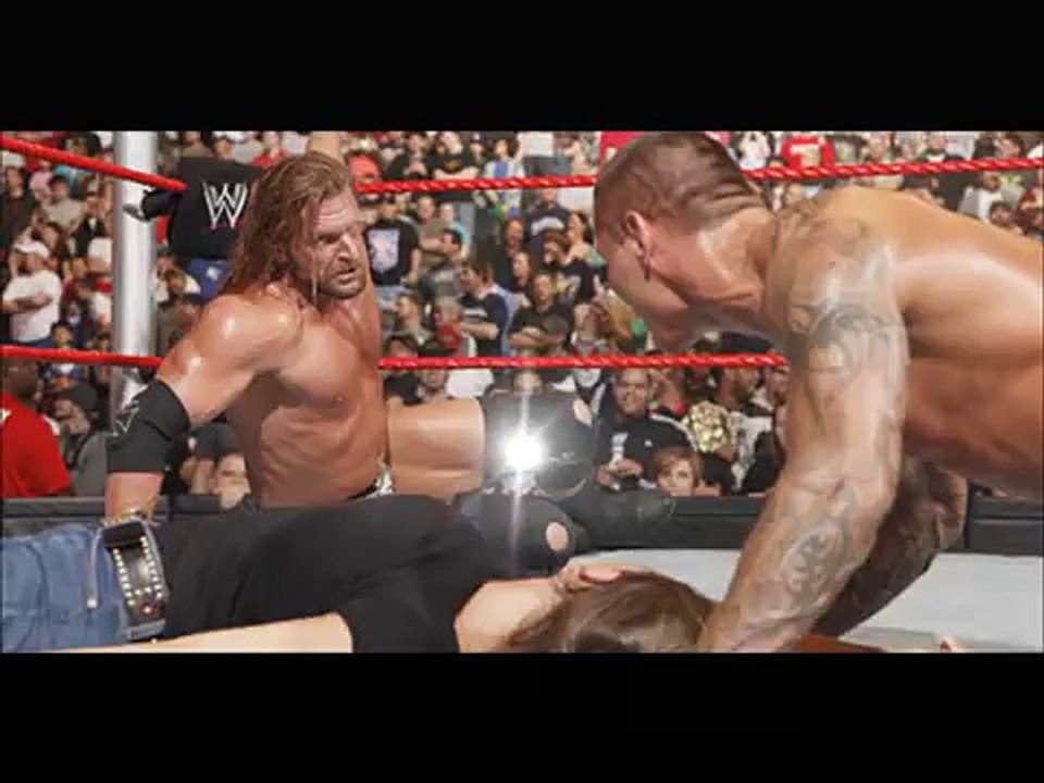 WWE Monday Night RAW 21-03-2016 Top 5 Stephanie McMahon Kisses To WWE Stars