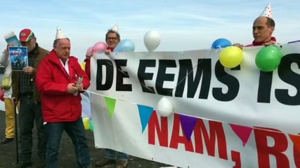 SP voert actie tegen dumpen afvalwater in Eems - RTV Noord