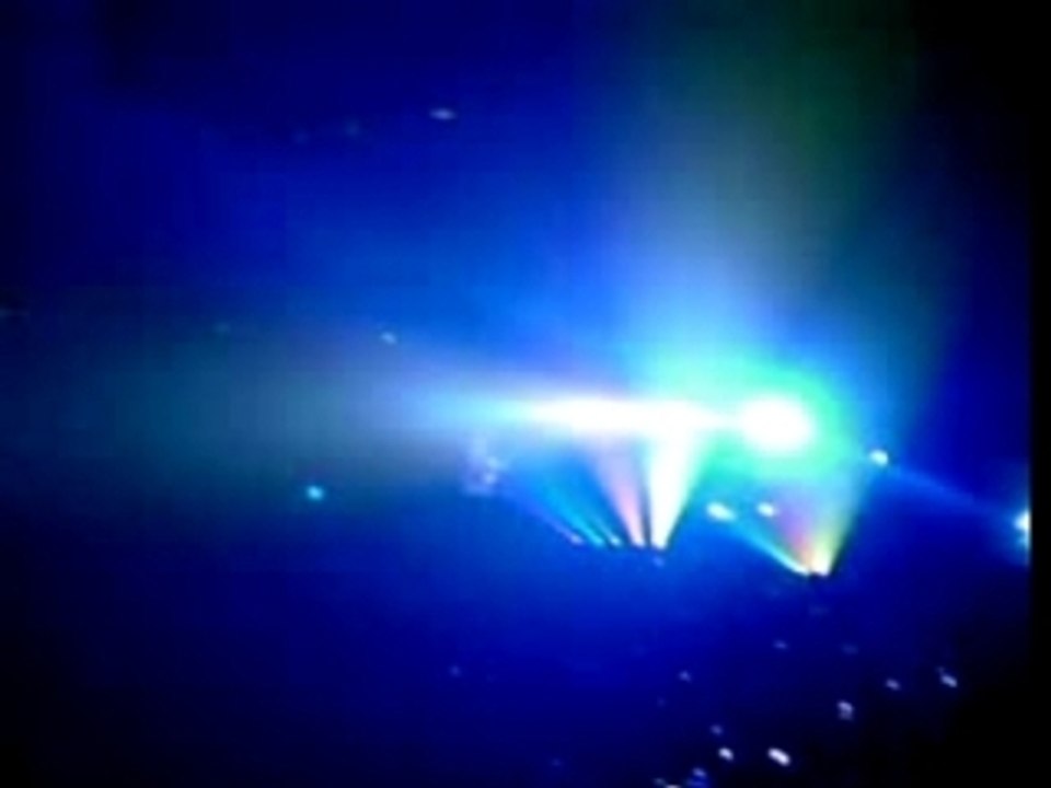 DAFT PUNK "AROUND THE WORLD"