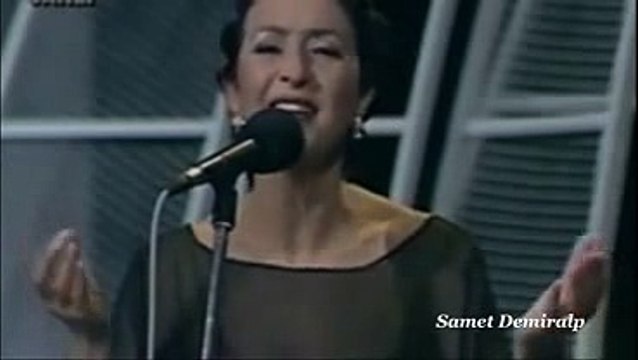 Doymadım Sana Ağlarım Ah Ederek Yana Yana ~ Melihat Gülses