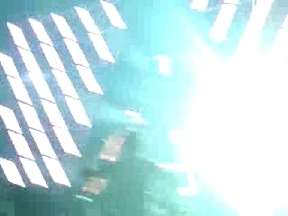 daft punk concert 2007 bercy- one more time