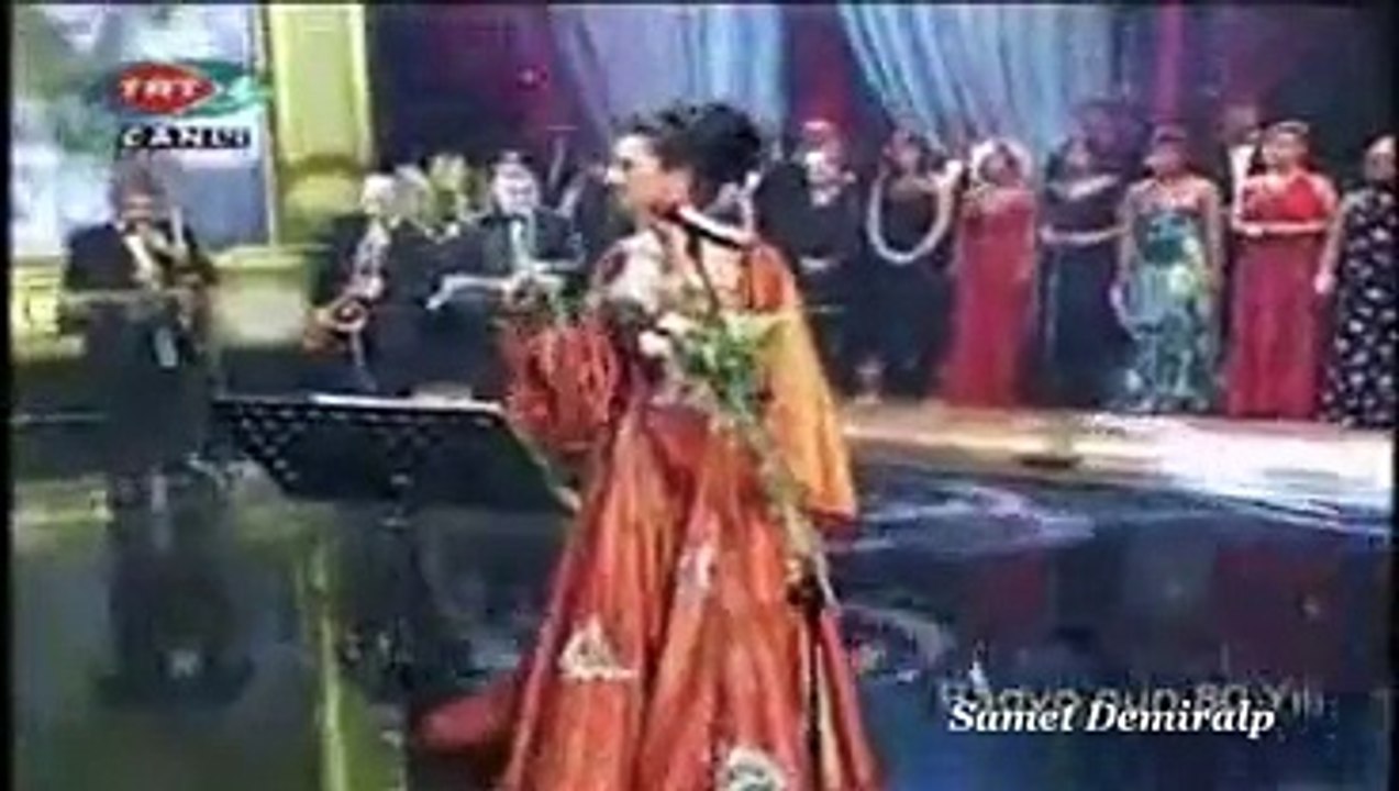 Sana Nerden Gönül Verdim ~ Melihat Gülses