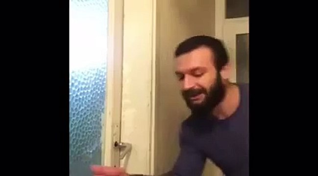 Aykut Elmas Vine - Babaların Kız ve Erkek Çoçuğun Odasına Giriş Biçimleri