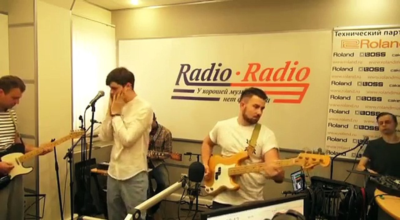 Double Trouble Live Music Show - Mana Island 32