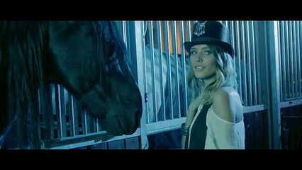 Akcent feat. Sandra N - Amor Gitana (Official Music Video)-Hit-Songs