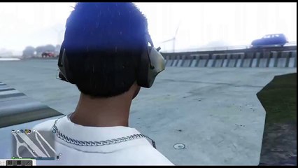 Grand Theft Auto V Online - HOW TO GO UNDER LOS SANTOS MAP!