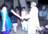 Fazal-ur-Rehman’s Secretary Qari Ashraf Dancing With A Girl