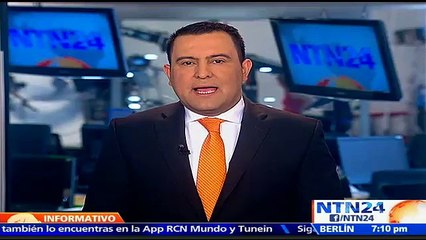 Decenas de colombianos se reúnen para expresar su inconformismo frente al gobierno de Juan Manuel Santos en Houston