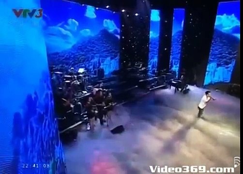 Liveshow Tháng 8 Bài Hát Yêu Thích 2013 - Ngày 4/8 - Lê Anh Dũng - Chiều Có Em Đồng Văn