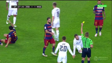 Sergio Ramos Horror Faul vs Luis Suárez and Red Card
