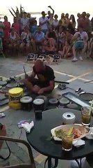 Nje qeros i cmendur pas muzikes